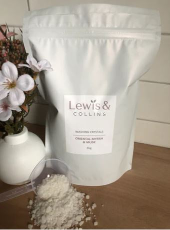 Lewis & Collins Washing Crystals Oriental Myrrh & Musk 1kg